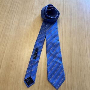 MARK ANTHONY  MEN'S TIE 100% SILK‎ MADE IN  CHINA Blue Stripe